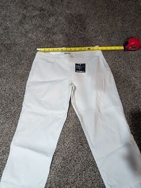 Eddie Bauer Women's Capris